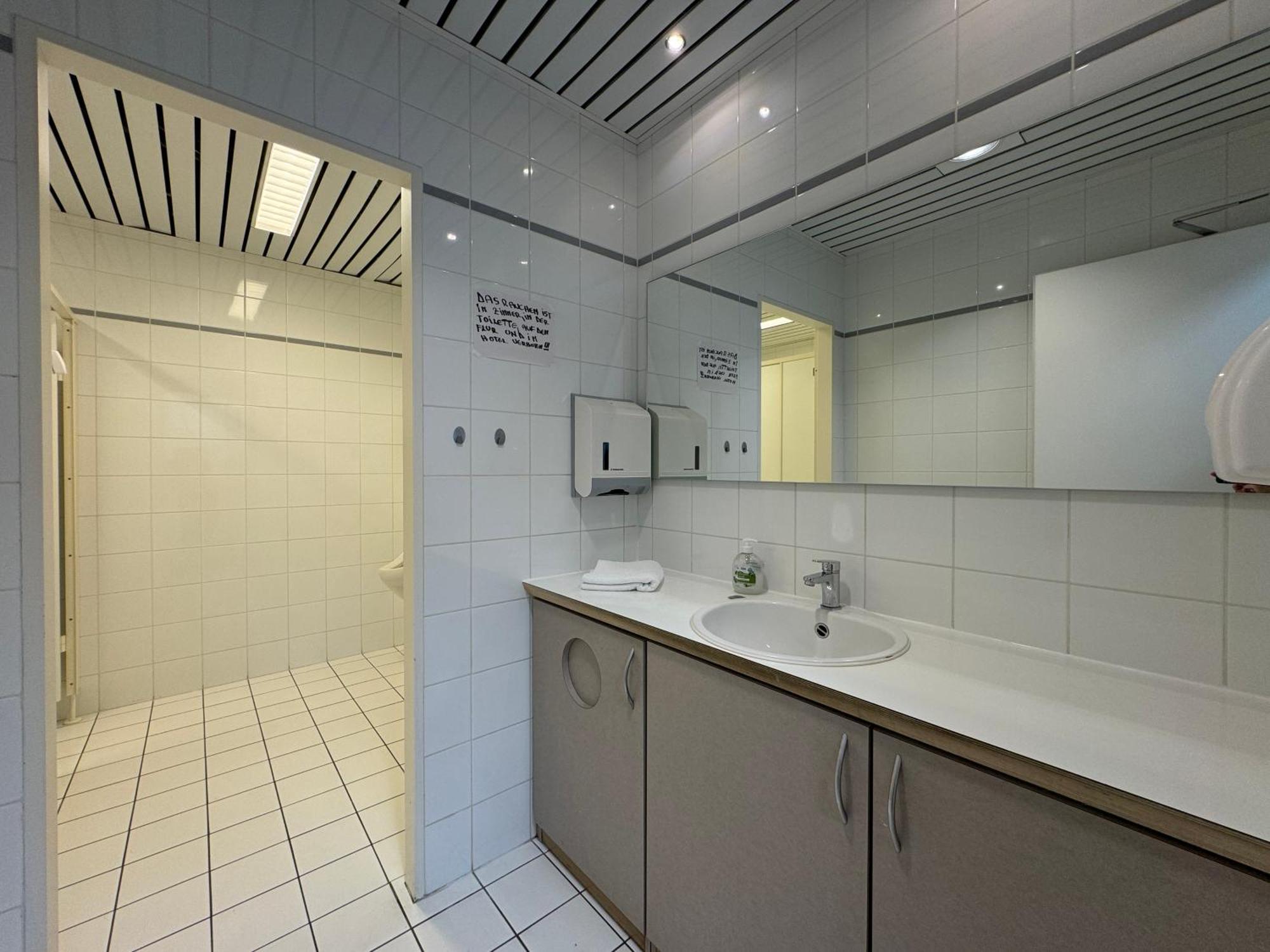 Thuja Apartments Karlsruhe-Neureut By Kurzzeit 外观 照片